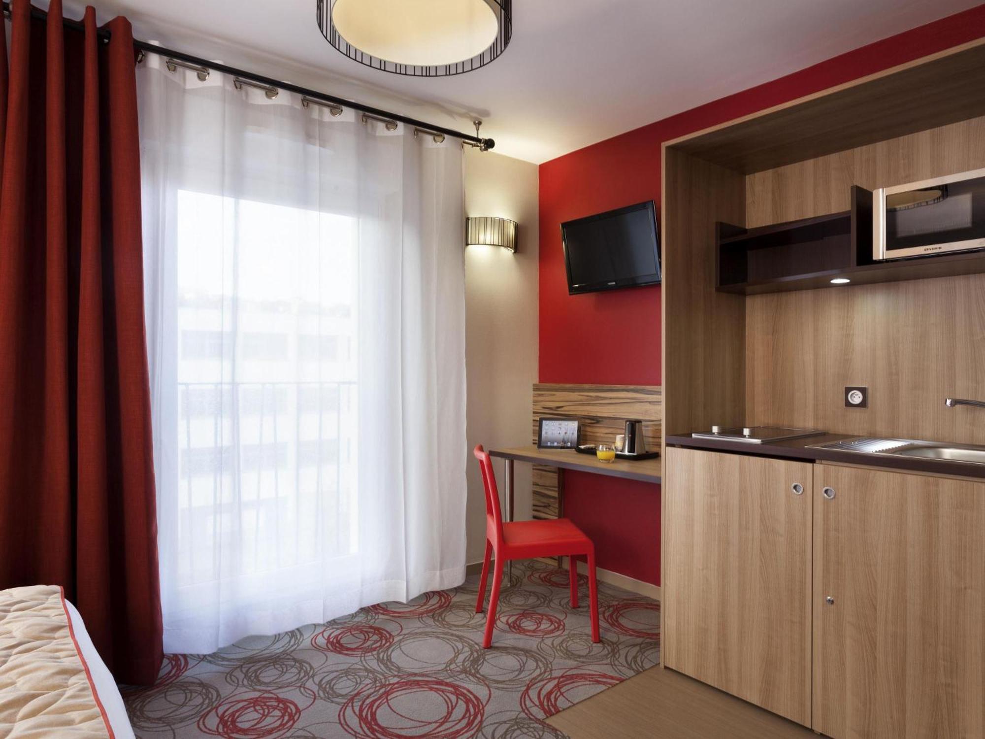 Monolocale con Letto alla Francese